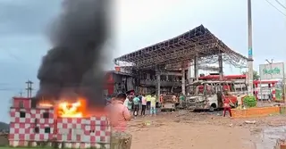 গ্যাস নেয়ার সময় রিফুয়েলিং স্টেশনে বিস্ফোরণ, অগ্নিকাণ্ডে আহত ১